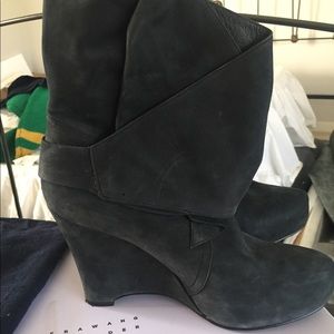 Vera Wang Scrunch Boot
